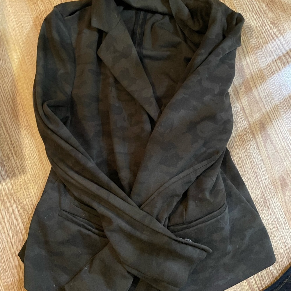 Lightly worn in professional setting